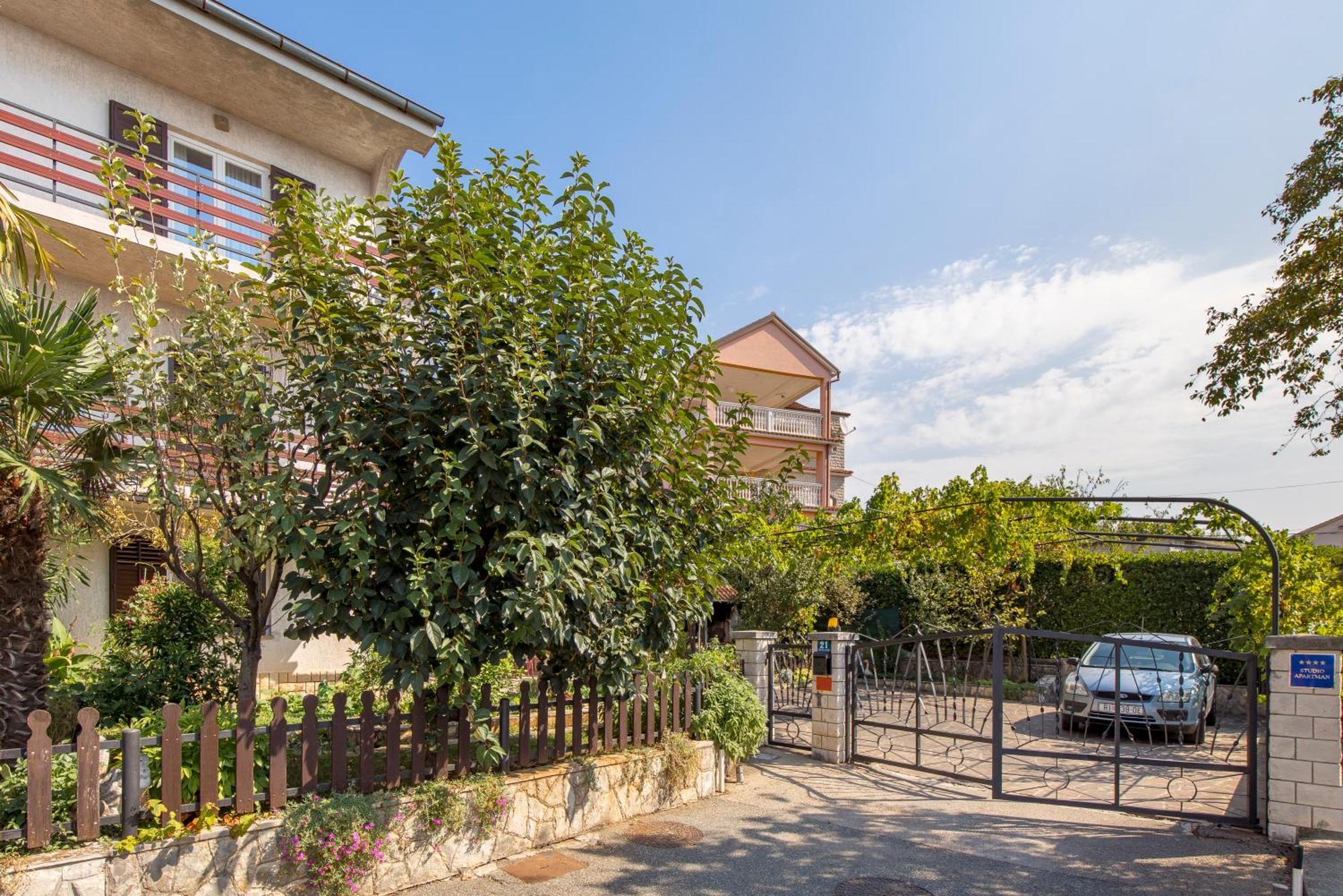 Apartman Slavica Fiume Esterno foto